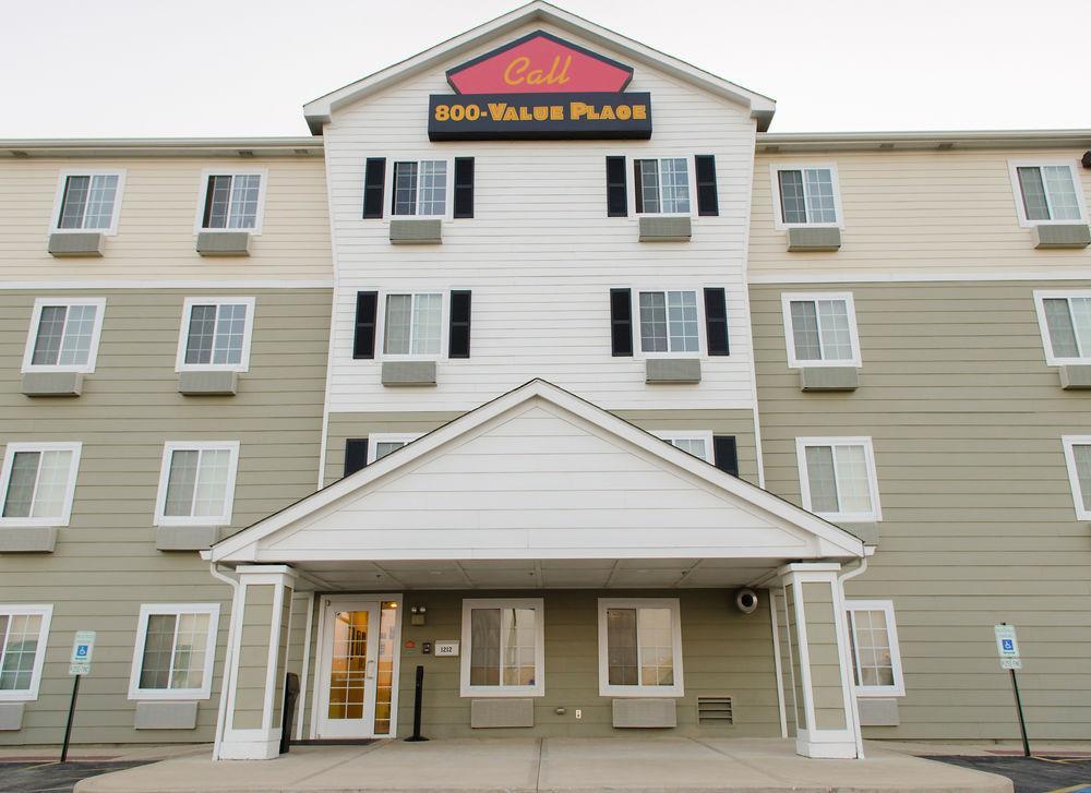 Woodspring Suites Champaign Near University Exterior foto