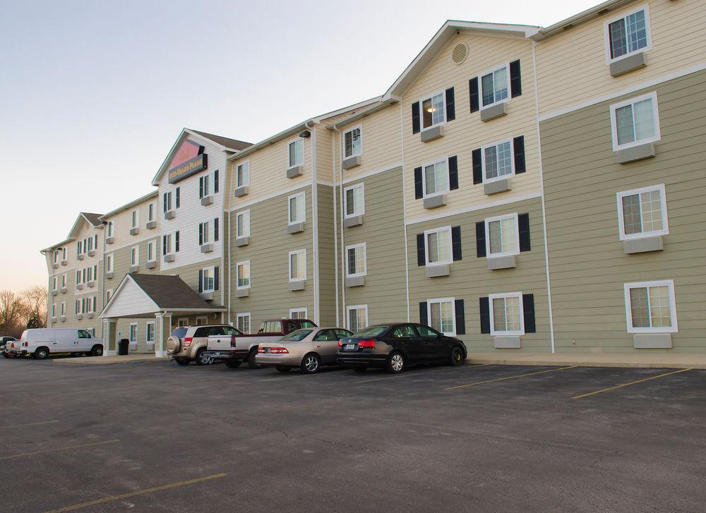 Woodspring Suites Champaign Near University Exterior foto
