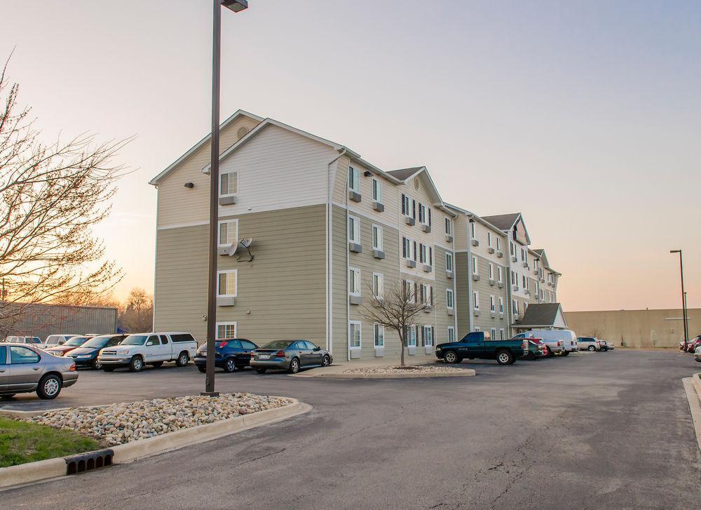 Woodspring Suites Champaign Near University Exterior foto