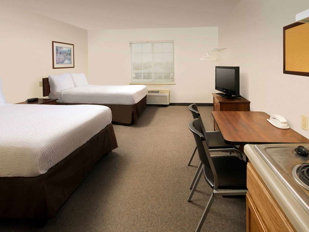 Woodspring Suites Champaign Near University Habitación foto